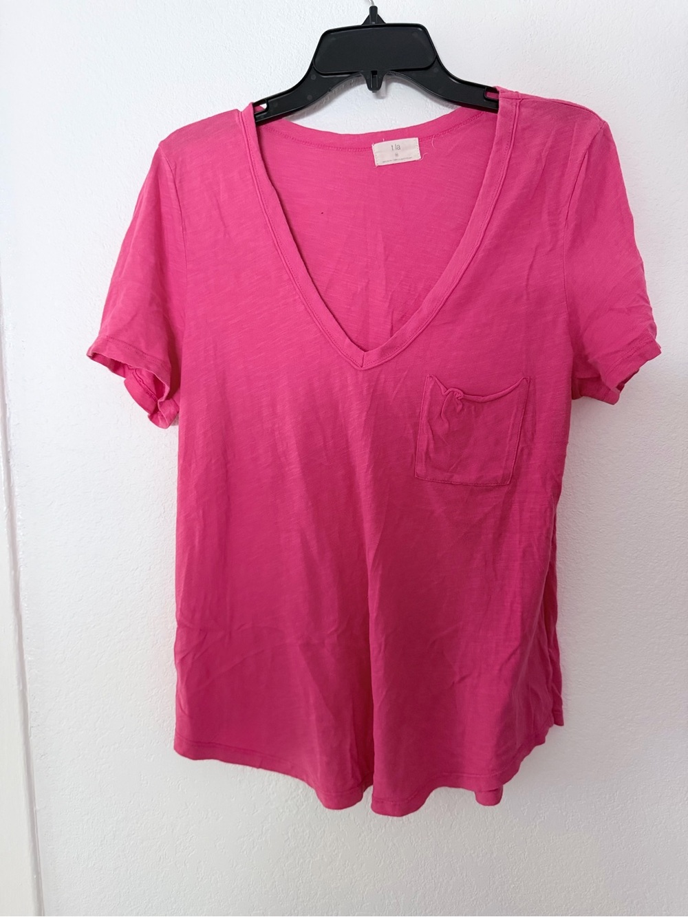T.La Women's V-Neck Pocket Tee in hot Pink